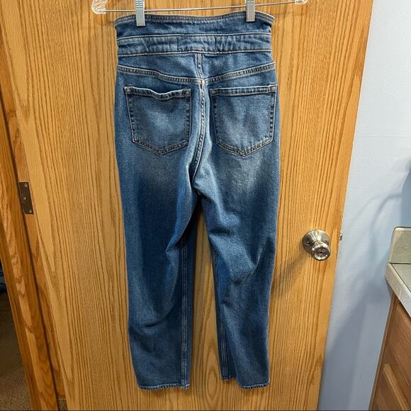 Hollister Vintage Stretch Ultra High Rise Mom Jeans Women's Size 26 Waist x 27 L - Picture 2 of 9